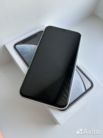 iPhone Xr, 64 ГБ