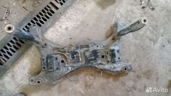Подрамник перед зад Форд фокус 2 в зборе