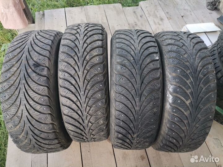 Sava Eskimo Stud 195/65 R15