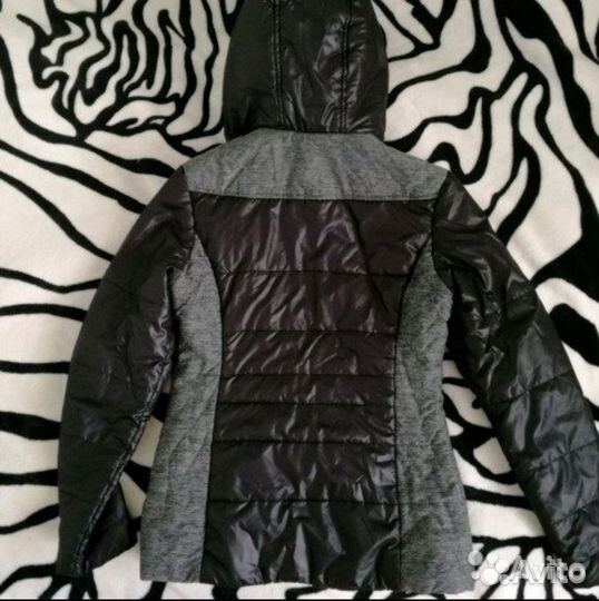 Куртка на девочку