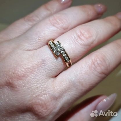Золотое кольцо с бриллиантами