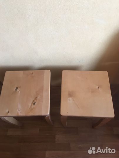 Табуретки деревянные