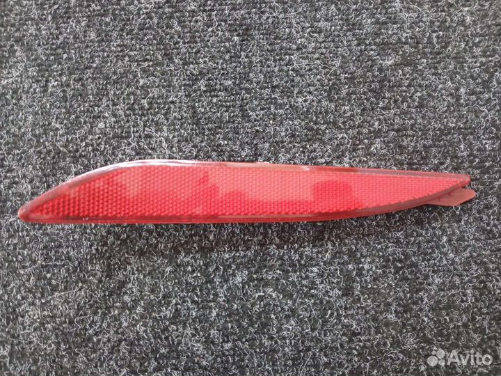 Отражатель катафот заднего бампера Hyundai Elantra