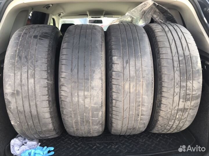 Bridgestone Dueler H/P Sport 215/65 R16