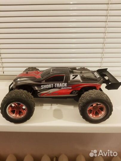 Машина на радиоуправлении