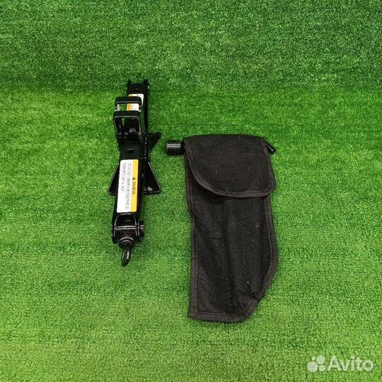 Домкрат SsangYong Actyon 2 SUV 2013 0911034002