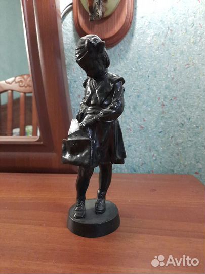 Школьница касли