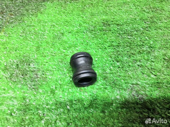 Фланец двигателя системы охлаждения VW Tiguan 200