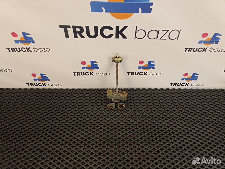 9737201516 Ограничитель двери правой