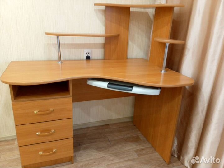 Компьютерный столик бу