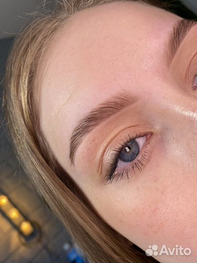 Ресницы и брови