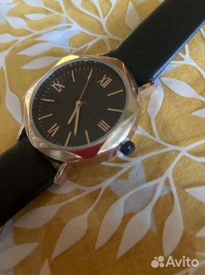 Часы наручные женские Ив Роше