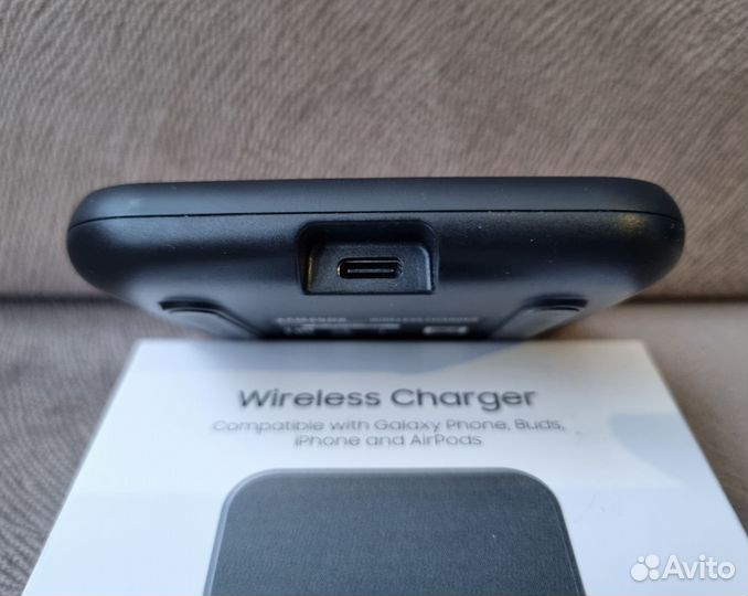 Беспроводное зарядное устройство Samsung EP-P1300