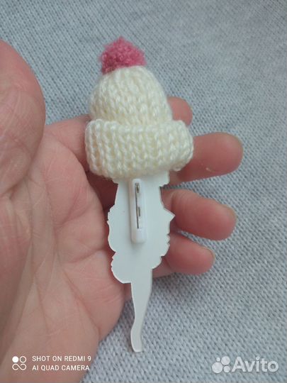 Брошь Значок Новый