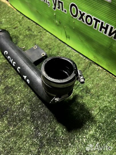 Патрубок интеркулера Volkswagen Golf 5 1.9