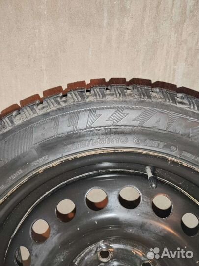 Bridgestone Blizzak Spike-01 205/55 R16