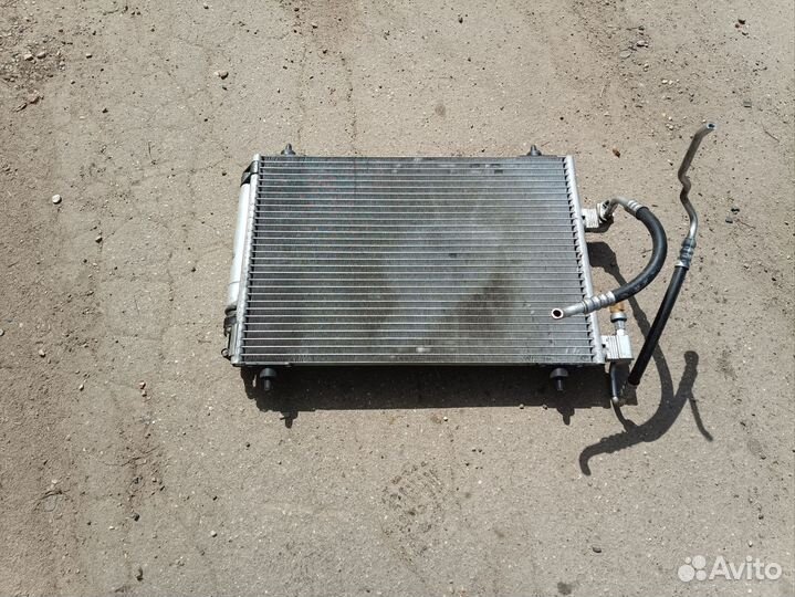 Радиатор кондиционера Citroen Peugeot