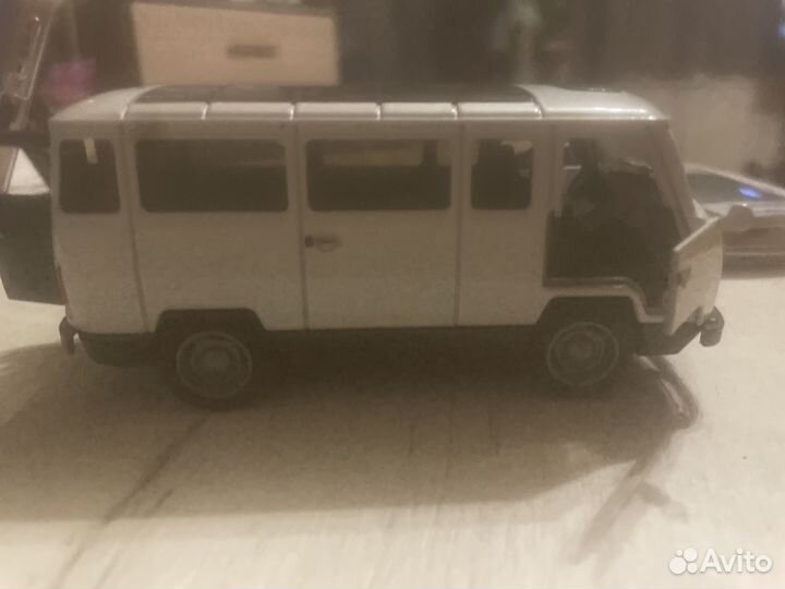 Машинки игрушки