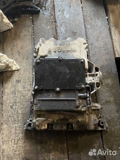 Поддон двигателя Mercedes Benz OM651 2.1d 2019