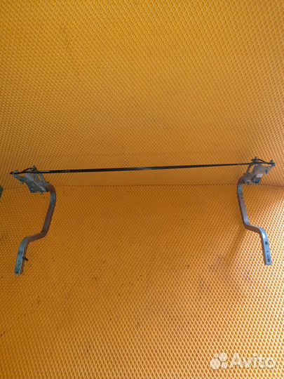 Петля крышки багажника Mazda 6 GJ