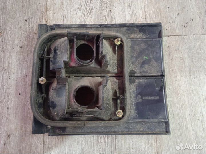 Фонарь задний левый Volkswagen Passat B3 1993