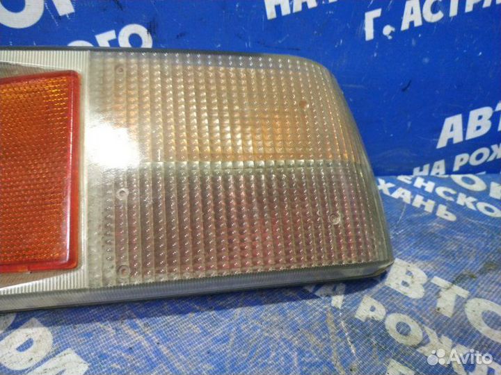 Задний левый фонарь Иж 2126 хэтчбек 2106 1999