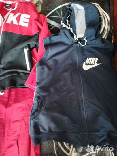 Спортивный костюм женский