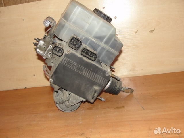 Насос абс Lexus lx470 2005г