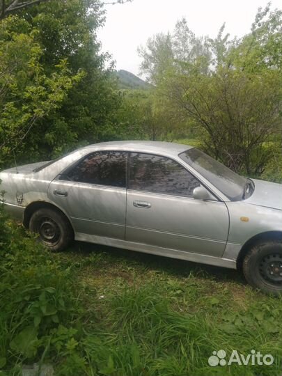 Nissan Bluebird 1.8 AT, 1994, 300 000 км