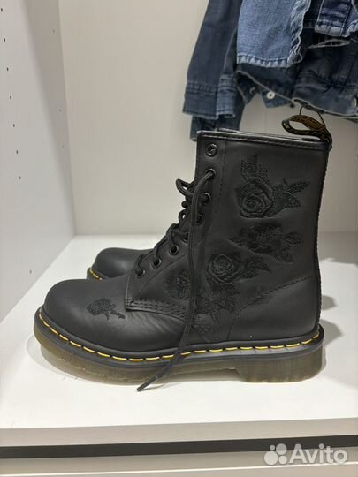 Женские ботинки DR. martens vonda mono softy T