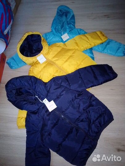 Куртки новые