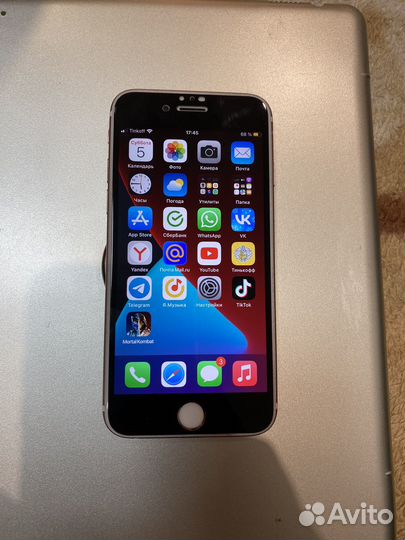 Телефон iPhone 6s