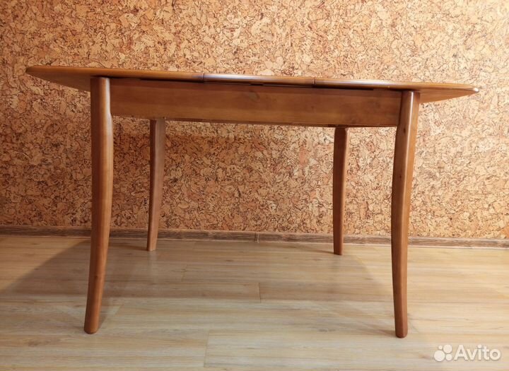 Стол кухонный массив гивея раздвижной 100х80