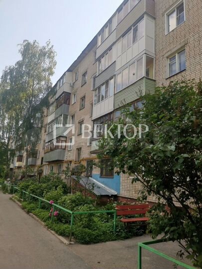 2-к. квартира, 46 м², 5/5 эт.