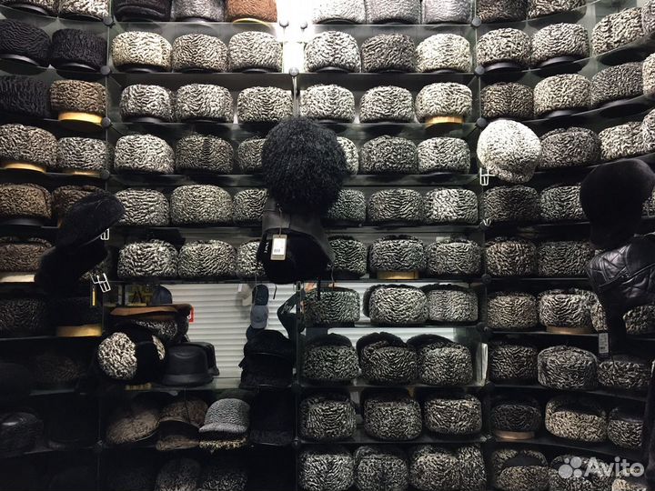 Каракулевые ушанки, папахи