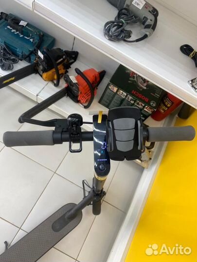 Электросамокат Xiomi Mi Essentia