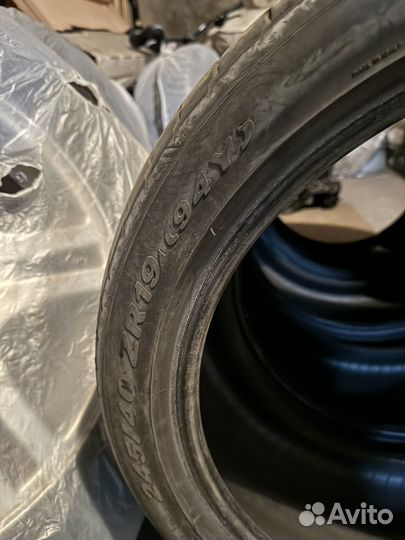 Pirelli P Zero 245/40 R19 94