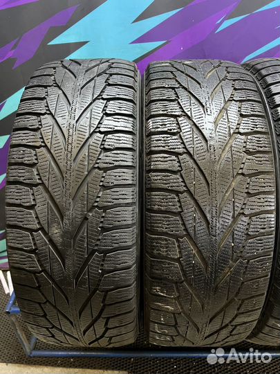 Nokian Tyres Hakkapeliitta R2 SUV 215/65 R16