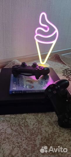 Sony PS4 slim
