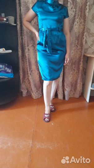 Атласное платье