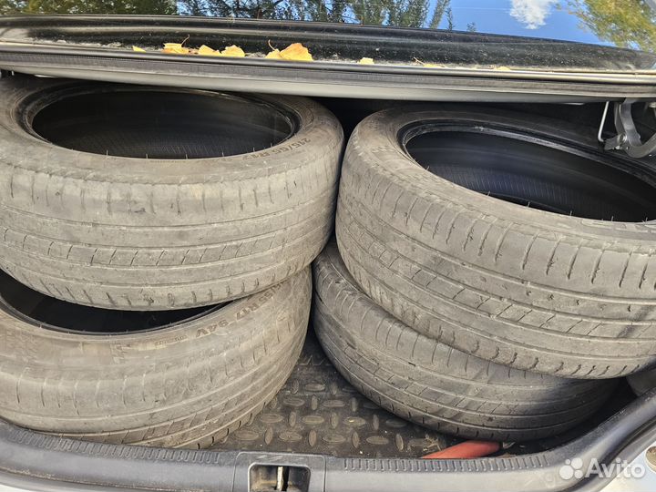 Kumho Ecsta HS51 215/55 R17