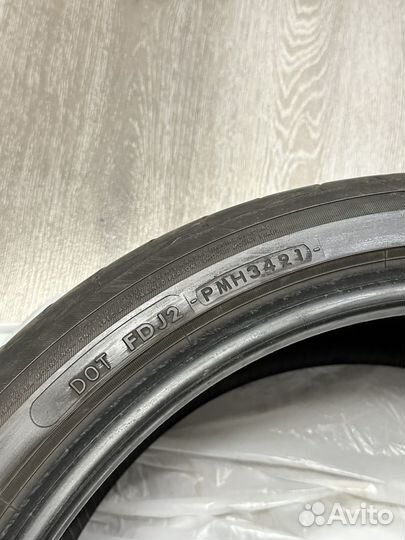 Yokohama Advan Fleva V701 225/40 R19 93W