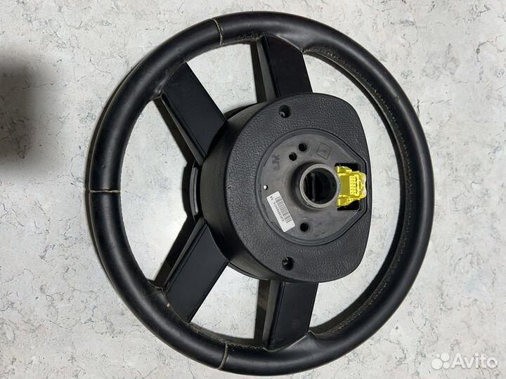 Руль на volkswagen golf 5