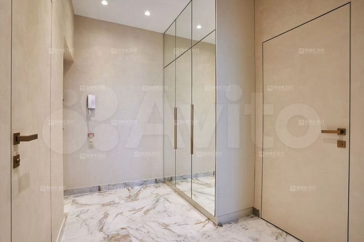 2-к. квартира, 70 м², 10/16 эт.