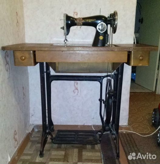 Машинка швейная ножная пмз