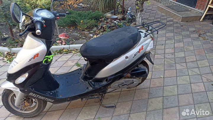 Продаю скутер