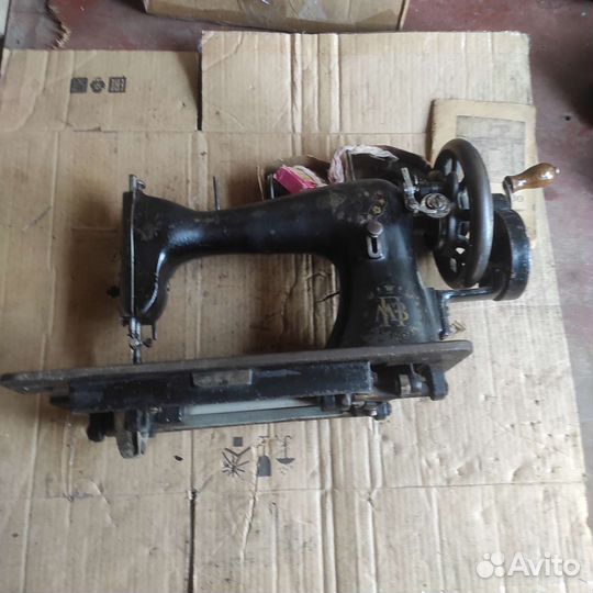 Швейная машинка пмз СССР 1950