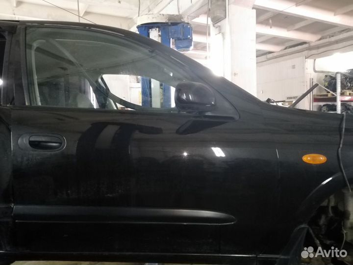 Дверь передняя правая Nissan Almera