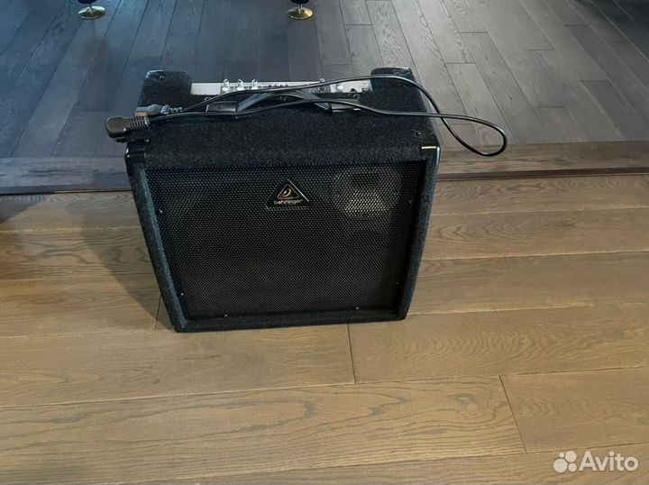 Колонка усилитель звука Behringer