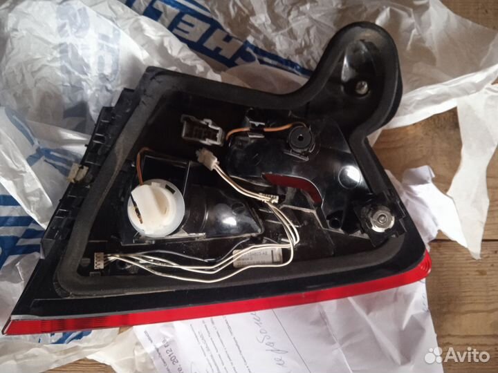 Задний фонарь внутренний левый форд мондео 4